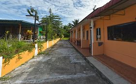 Hotel O Awan Biru Motel